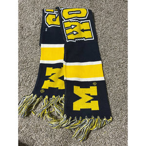 MICHIGAN WOLVERINES Scarf